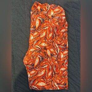 LuLaRoe Bold Red and Blue Patterned Leggings